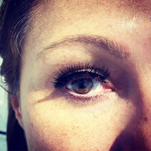 Load image into Gallery viewer, Corporate Queen