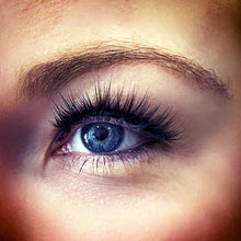 Load image into Gallery viewer, Flutterful